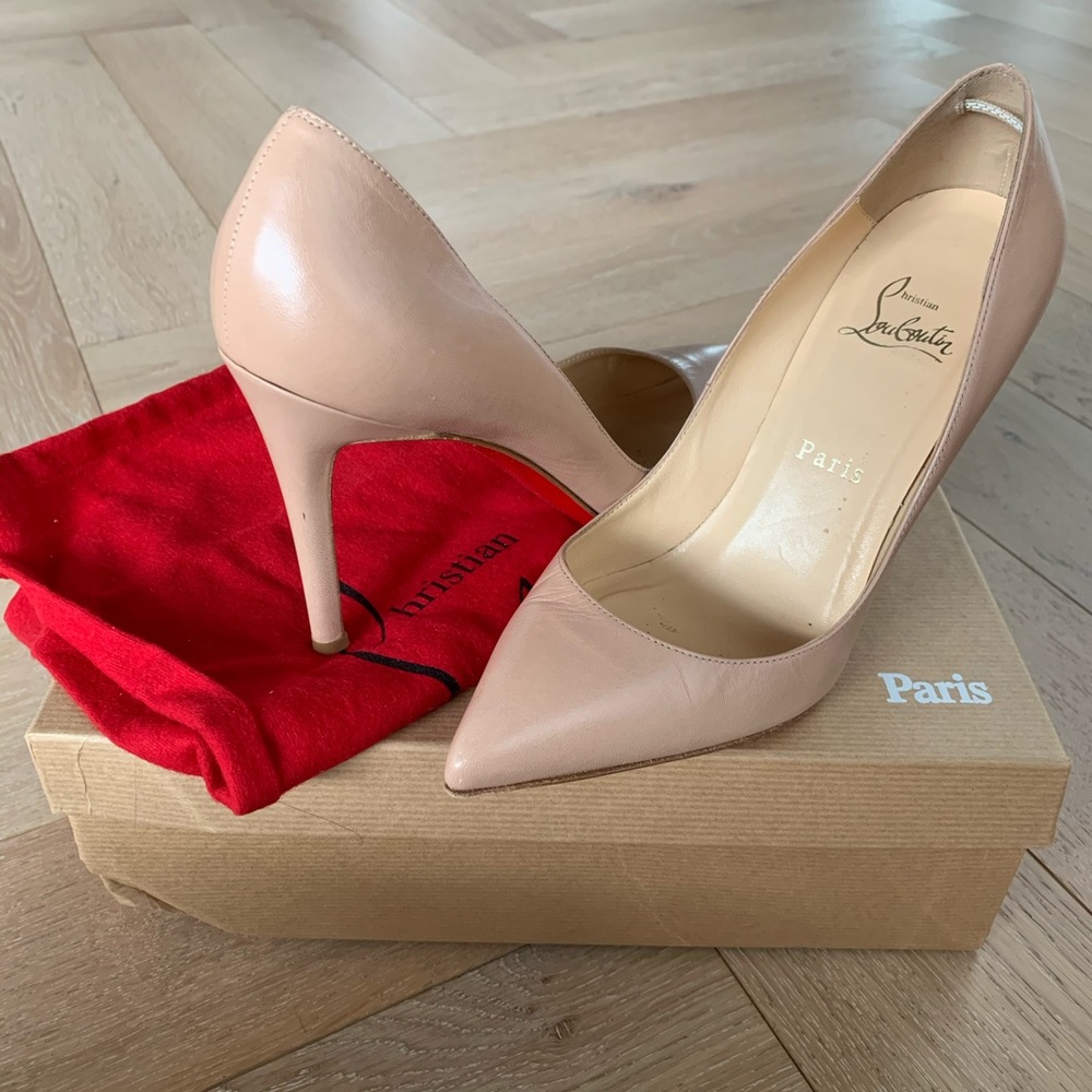 Christian Louboutin Nude Beige Pigalle 100 SZ 37